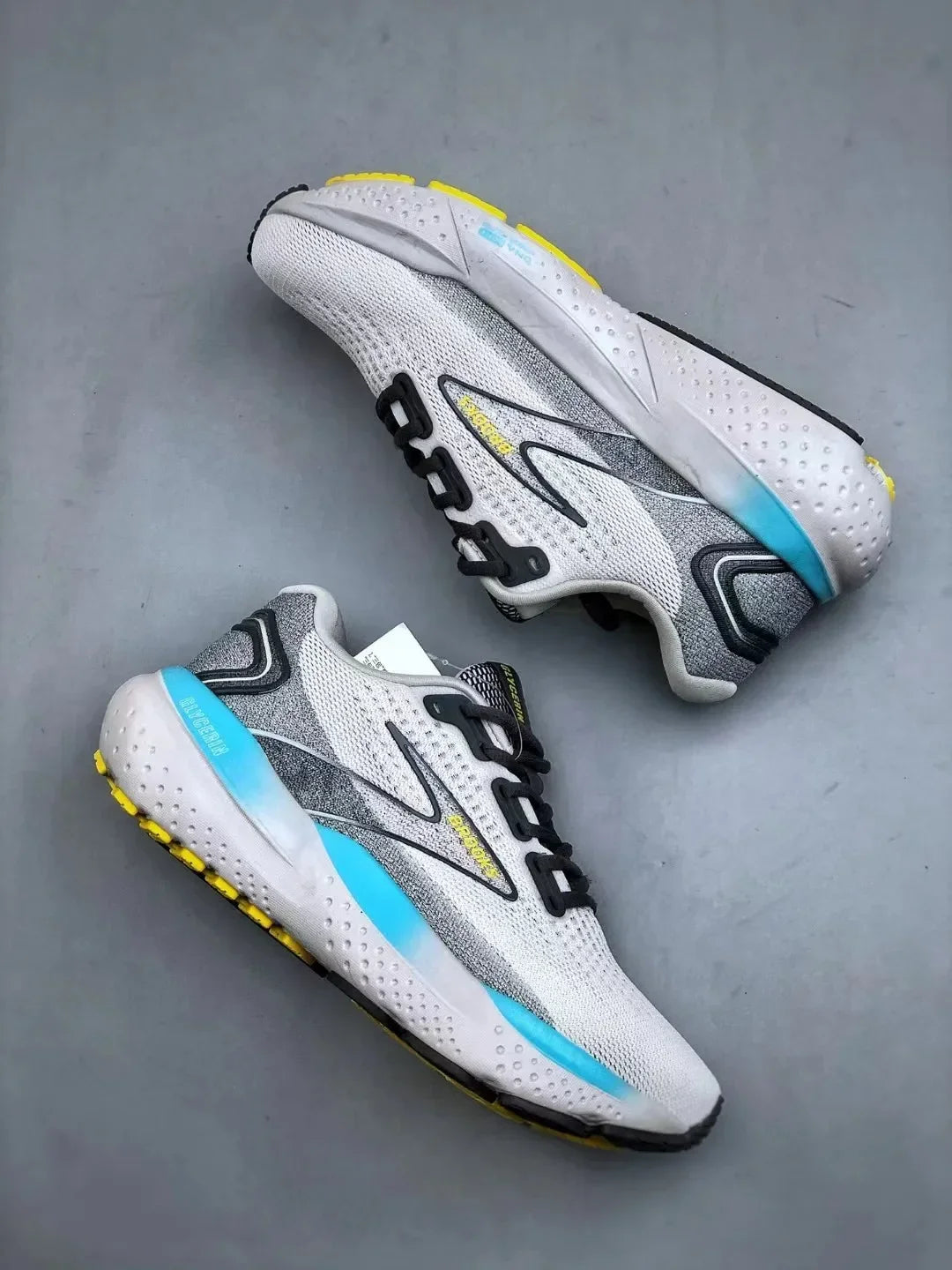 Brooks Glycerin 21 Men’s Neutral Running Shoes for Grip & Comfort