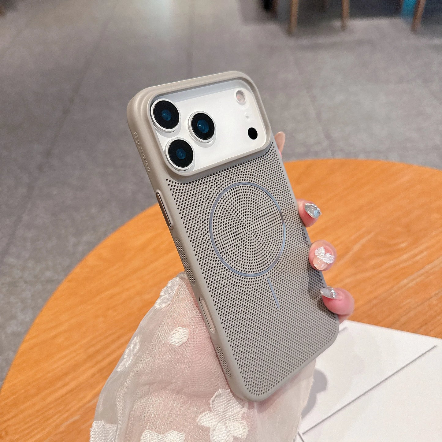 Cooling Heat Dissipation Mesh Magnetic Magsafe Case for iPhone 17 16 15 14 13 12 11 Pro Max Plus 17 Air Wireless Charging Cover